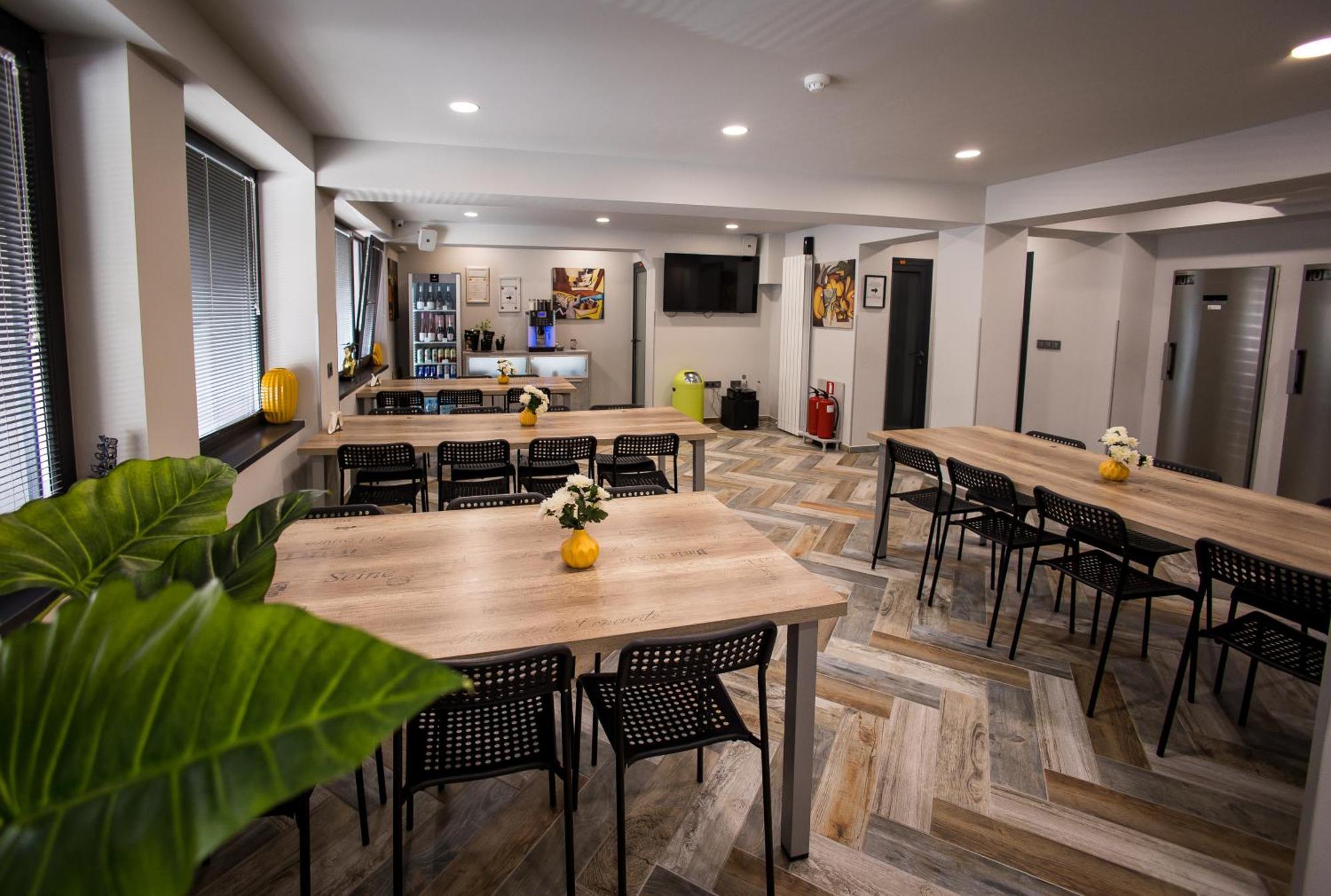 Dorm Bg Pet-Friendly Aparthotel Stara Zagora Extérieur photo